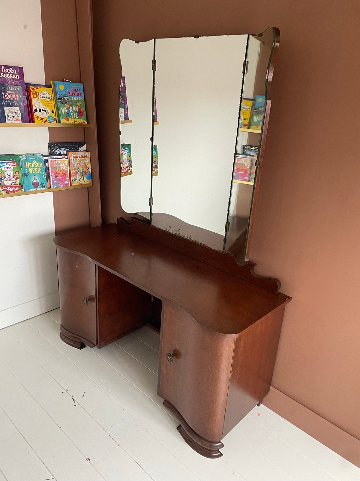 Vintage kaptafel met drieluik spiegel, Ophalen