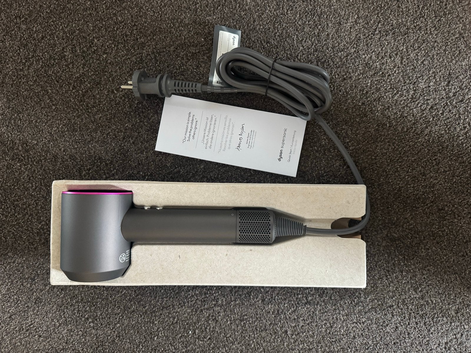 Nieuwe Dyson Supersonic Föhn - Nooit gebruikt en compleet, Verzenden, Nieuw, Haarverzorging