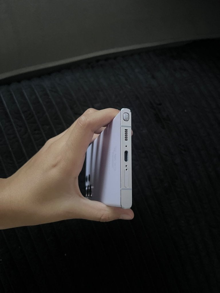 Foto 4 van Samsung galaxy s23 ultra 256gb met barst