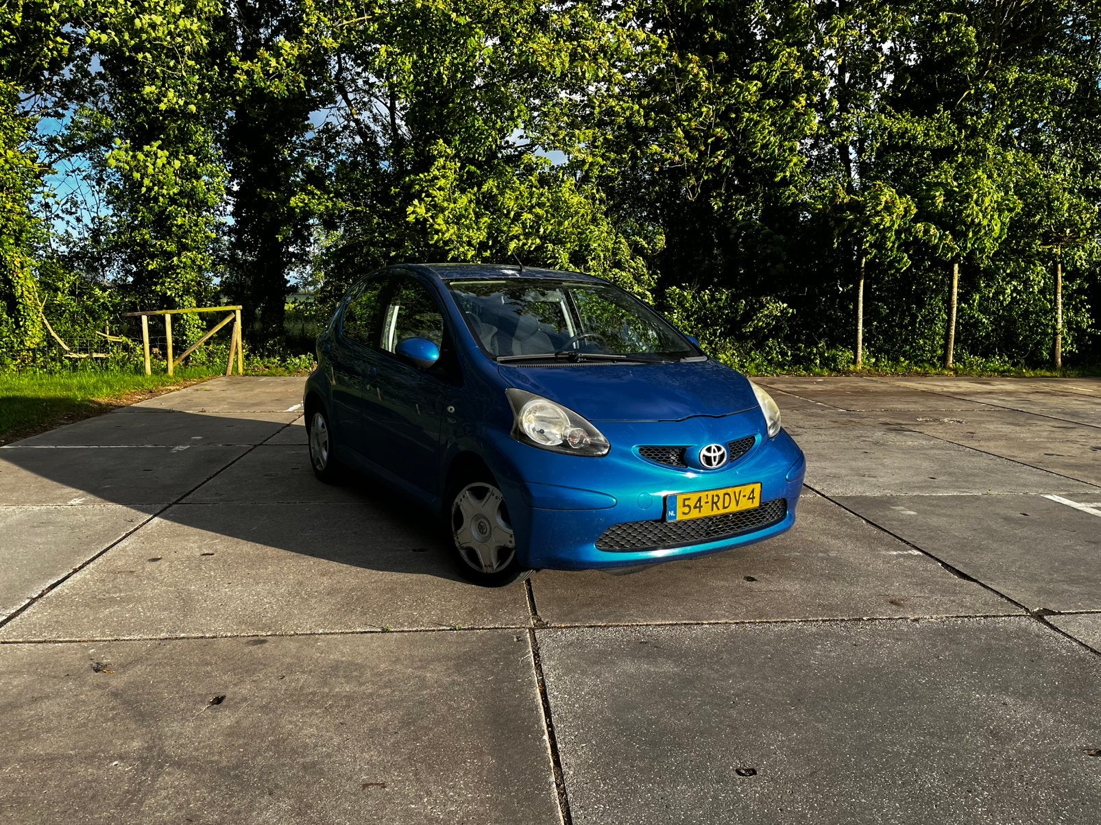 Toyota Aygo 1.0 12V Vvt-i 5DRS 2009 Blauw, Auto's, Toyota, Voorwielaandrijving, Stof, 68 pk, Handgeschakeld