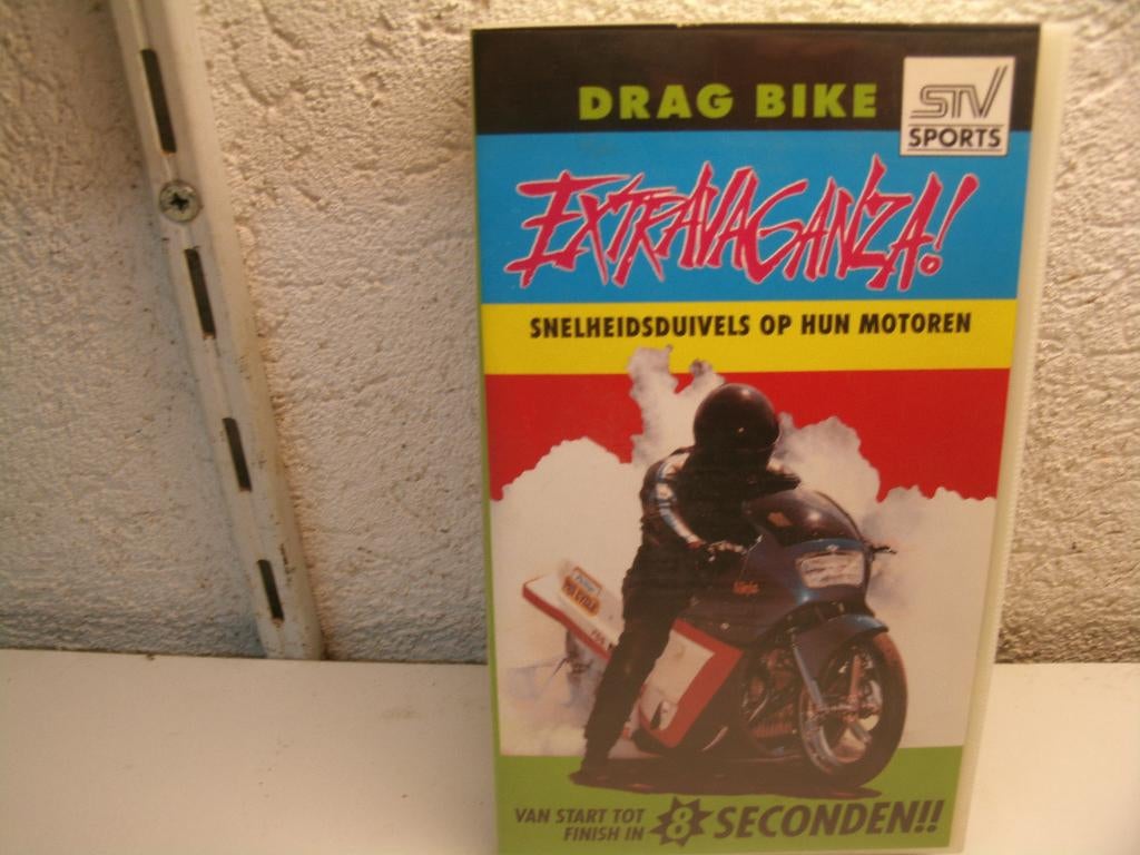 vhs 78b dra bike extraaganza snelheids duivels op hun motore, Alle leeftijden, Ophalen of Verzenden, Zo goed als nieuw, Actie en Avontuur