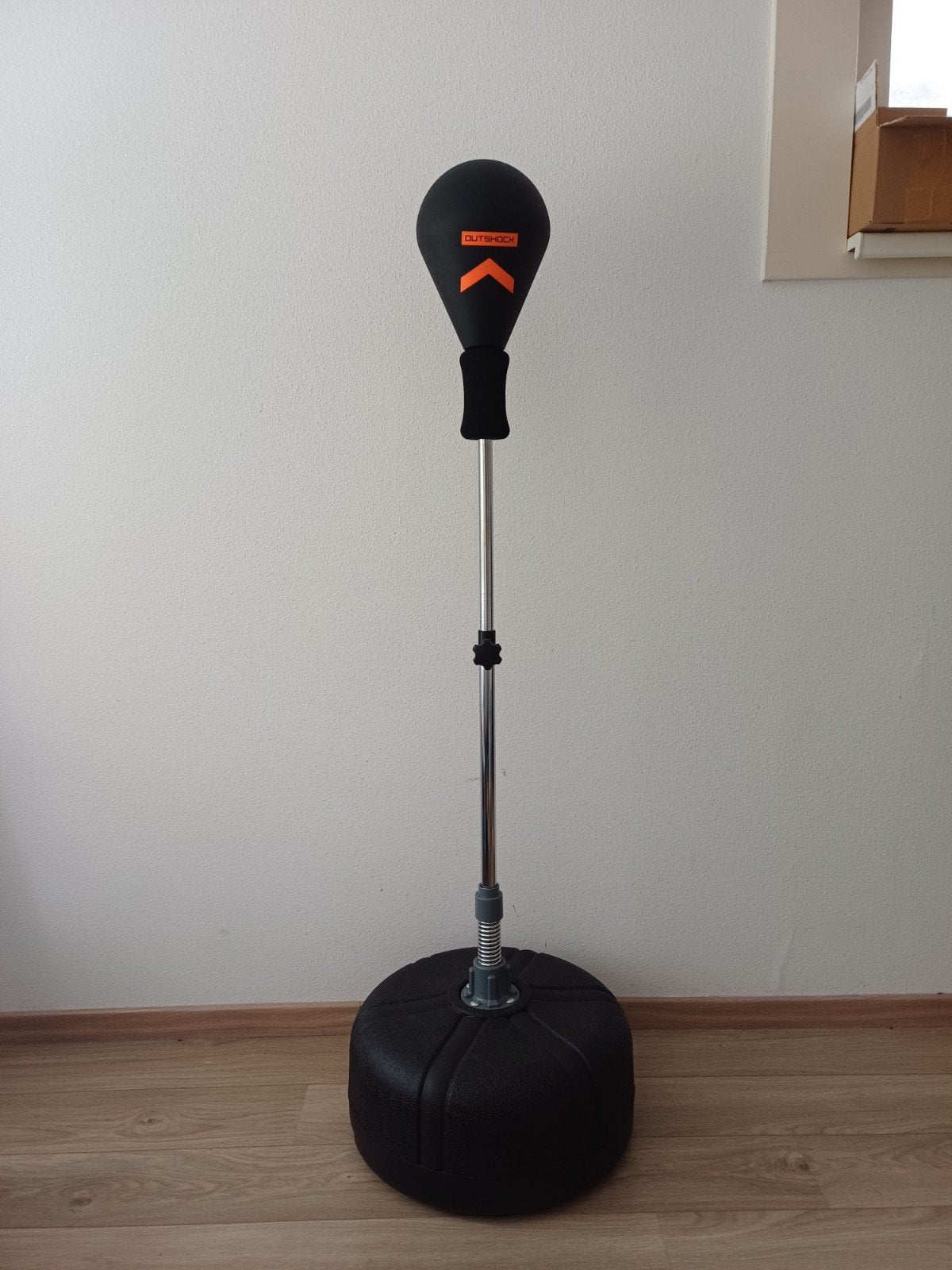 Outshock boksbal en bokshandschoenen, Ophalen, Zo goed als nieuw, Boksbal