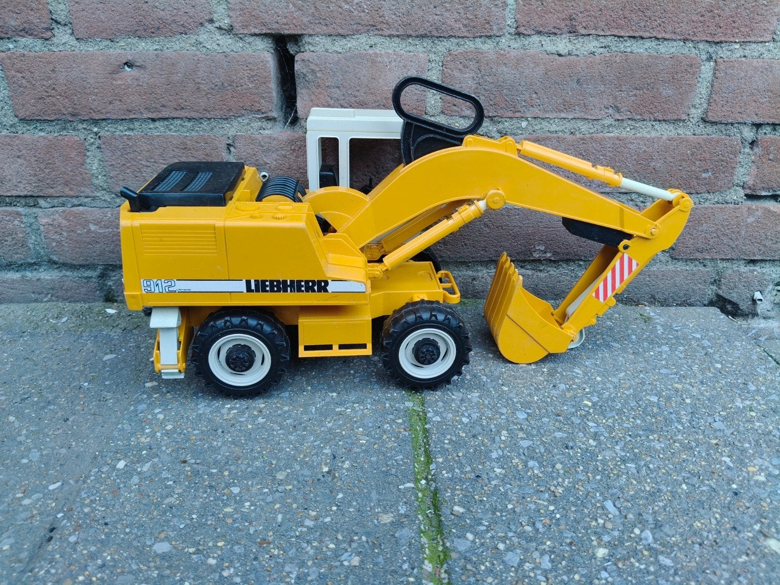 Bruder Liebherr 912 graafmachine – gebruikt, Ophalen of Verzenden, Gebruikt