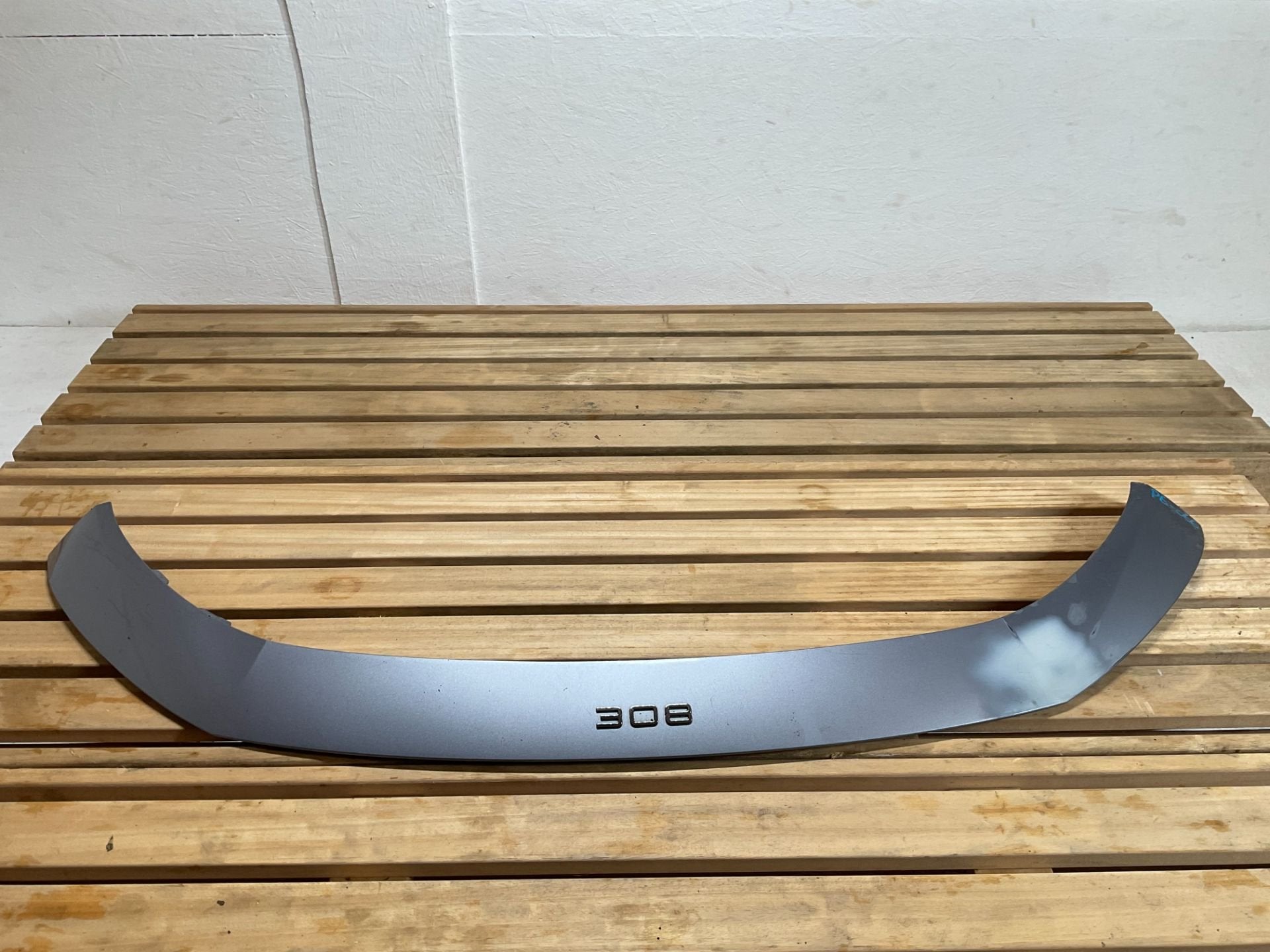 Voorbumper Lijst Peugeot 308 II 2022 Grill Grille PE-066, Taurusavenue 1
2132 LS  Hoofddorp, NL, Gebruikt, Contact.group@renault.com
