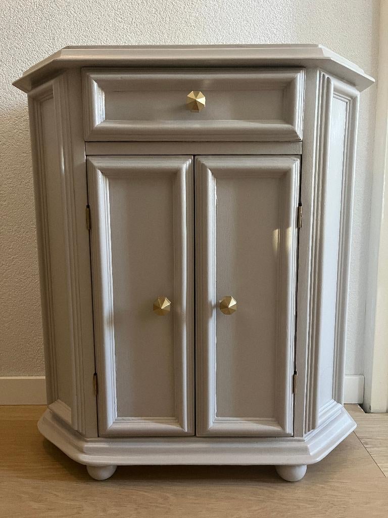 Vintage greige halkast kastje – upcycled massief hout, Ophalen