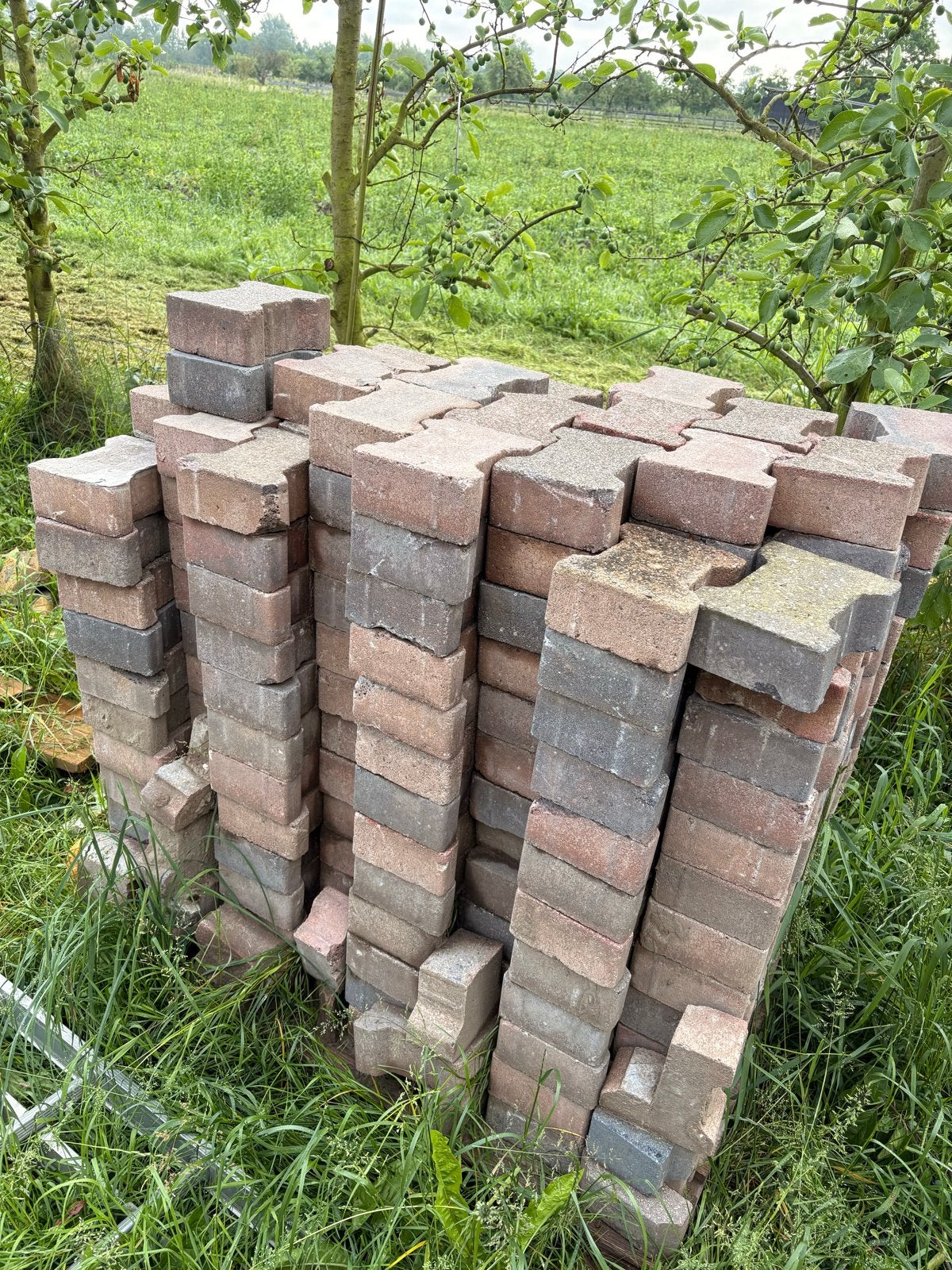 Gebruikte beton H-klinkers, Ophalen, Gebruikt, Beton, Klinkers