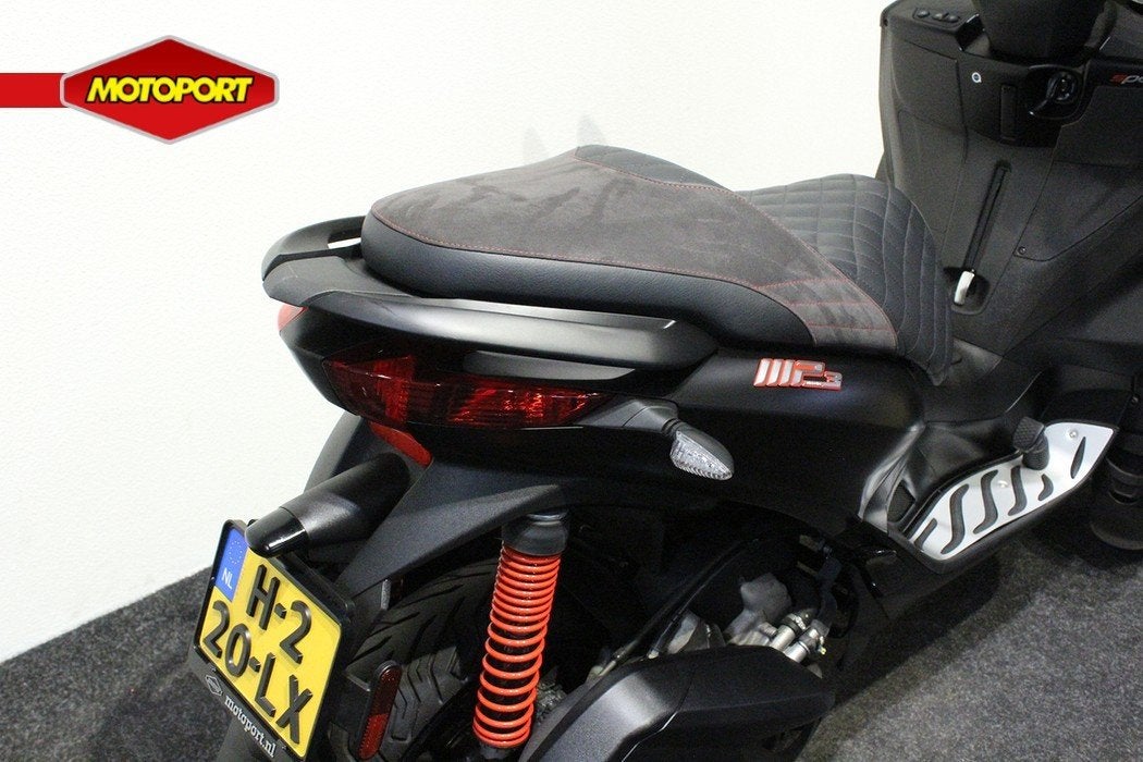 Piaggio MP3 300 HPE ABS, Scooter, Bedrijf