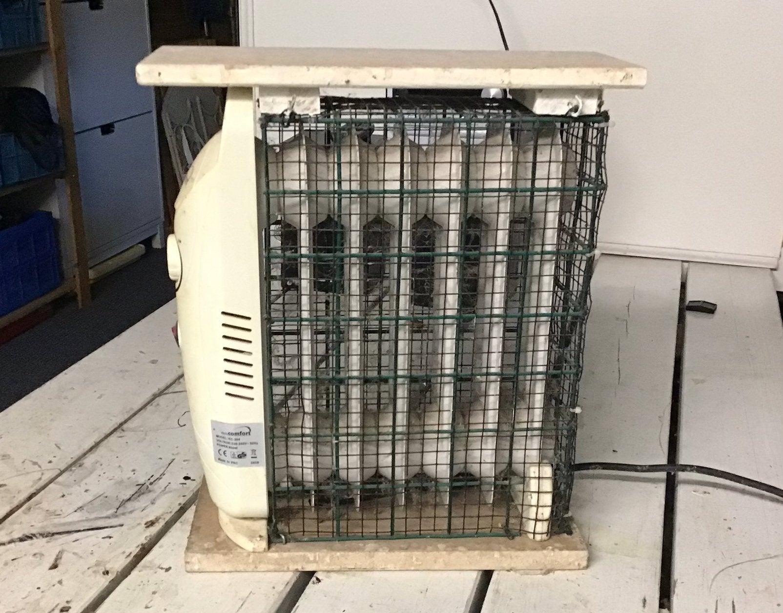 Electrische radiator kachel verwarming, Ophalen of Verzenden, Gebruikt, Kooi-accessoires