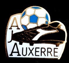 Auxerre pin met voetbalschoen, Verzenden, Nieuw, Sport, Speldje of Pin