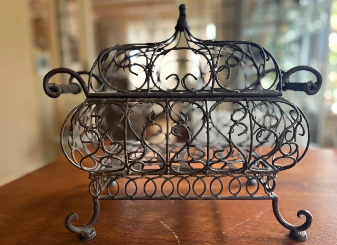 Decoratieve metalen mand met deksel, Ophalen of Verzenden