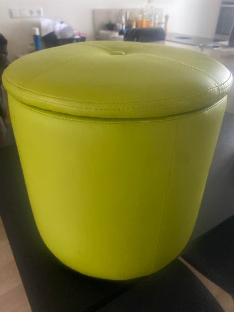 Groene leren poef / voetenbank, Gebruikt, Rond, Leer, Ophalen of Verzenden