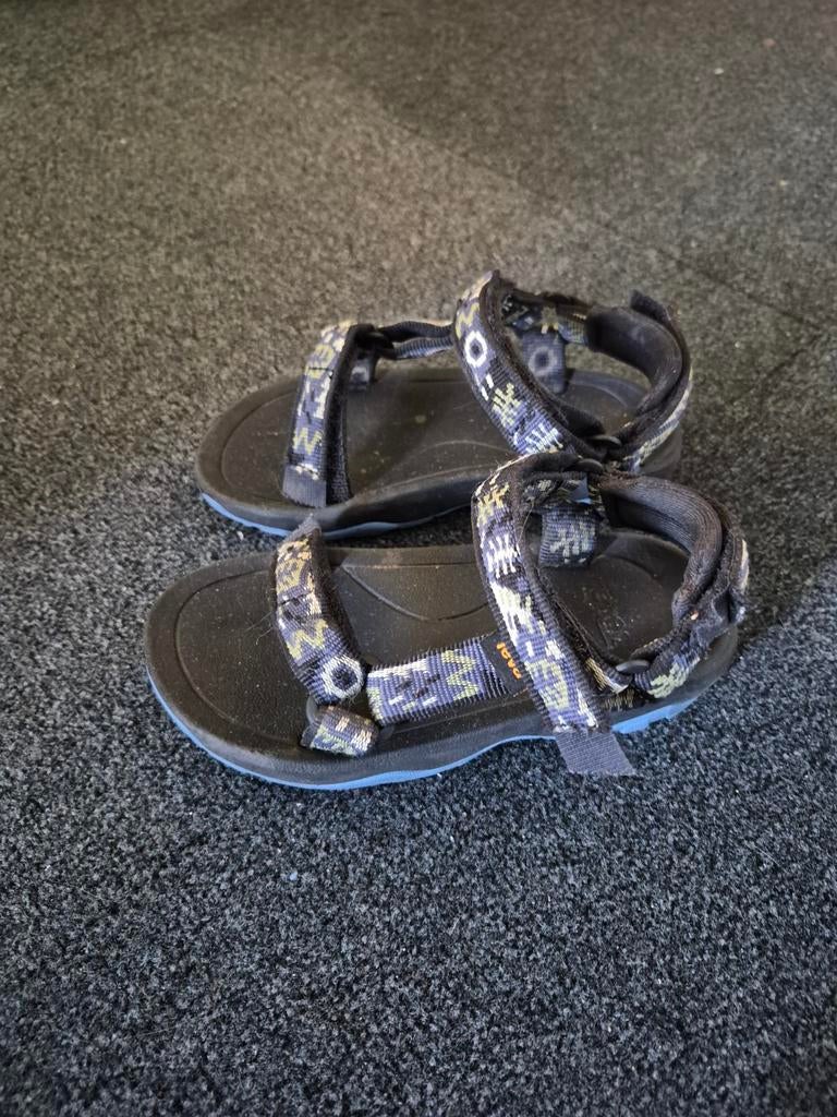 Teva sandalen maat 24/25, Ophalen of Verzenden