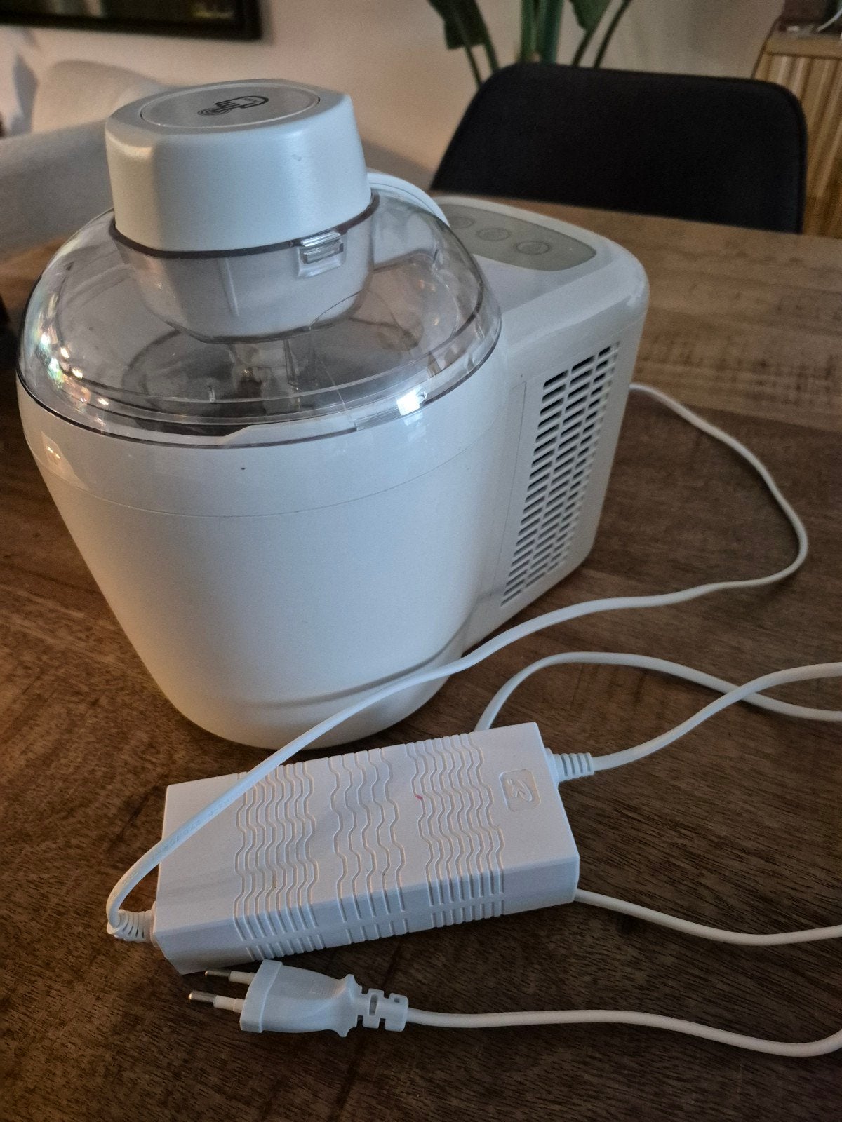 Zelfvriezende ijsmachine, Ophalen of Verzenden, Zo goed als nieuw