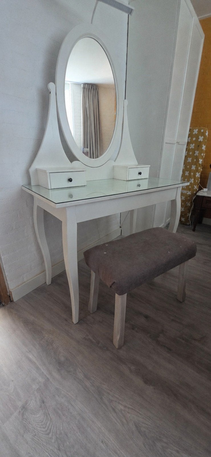 Kaptafel IKEA met spiegel en krukje, Ophalen, Gebruikt, 50 tot 100 cm, Minder dan 100 cm