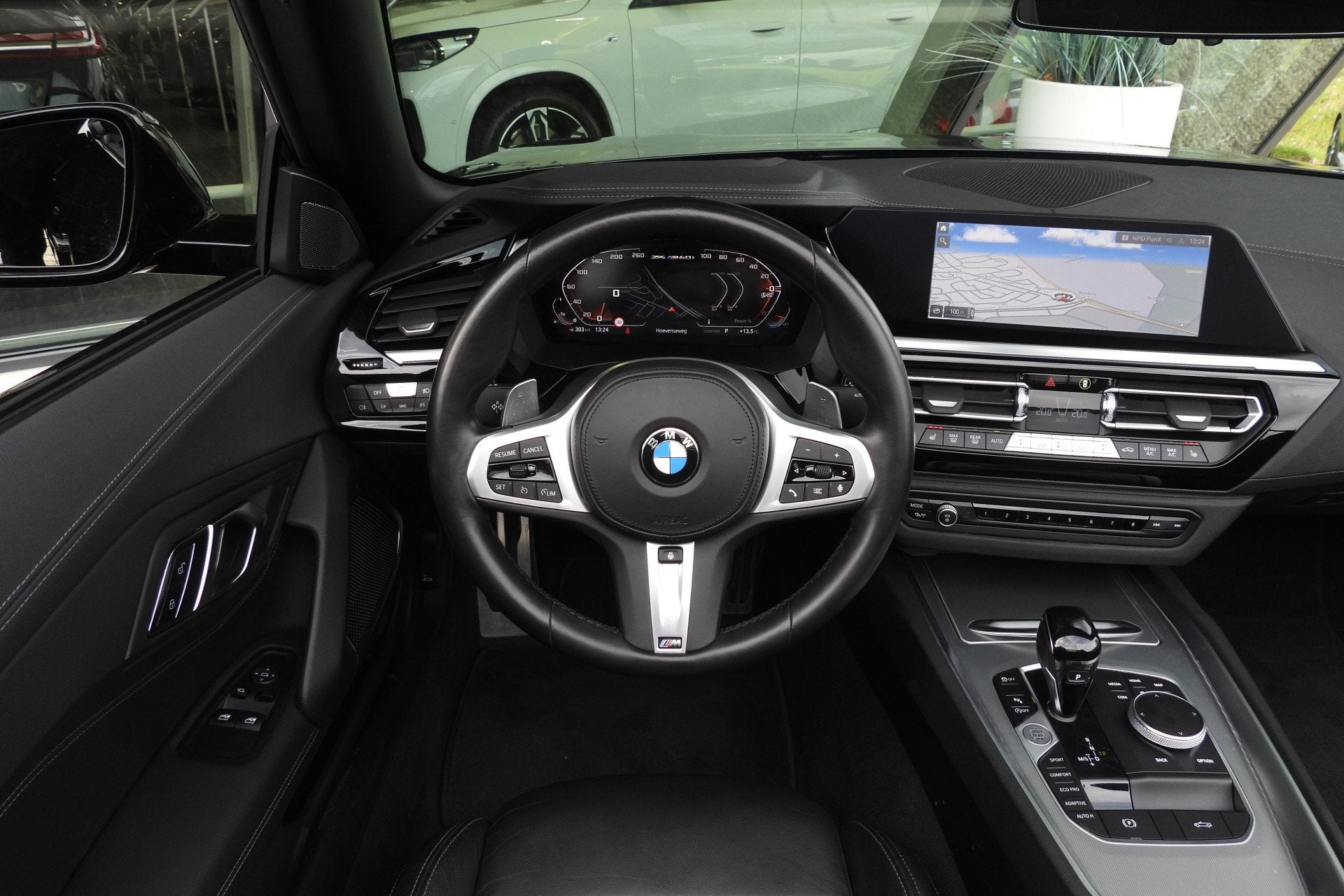 BMW Z4 Roadster M40i High Executive Automaat / M Sportstoele, Dealer onderhouden, Achterwielaandrijving, Gebruikt, Zwart