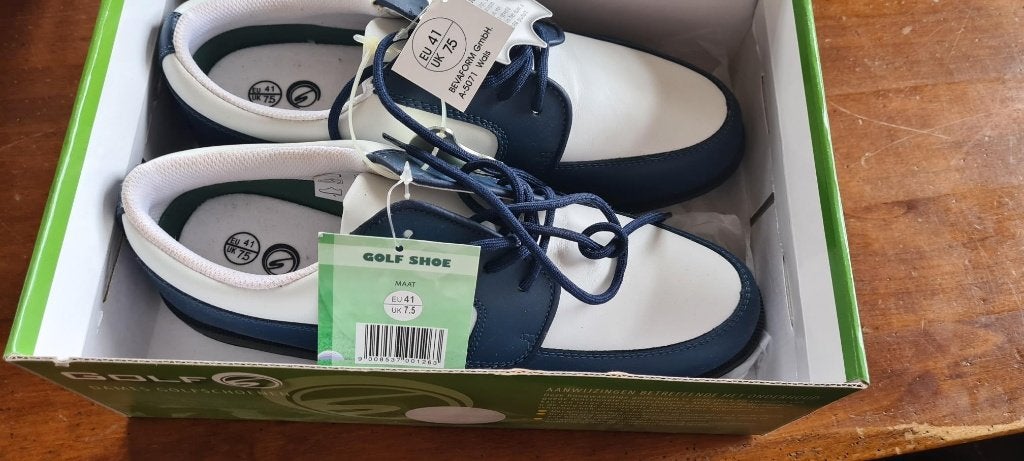 Nieuwe golfschoenen maat 41, Sport en Fitness, Golf, Ophalen, Nieuw, Schoenen