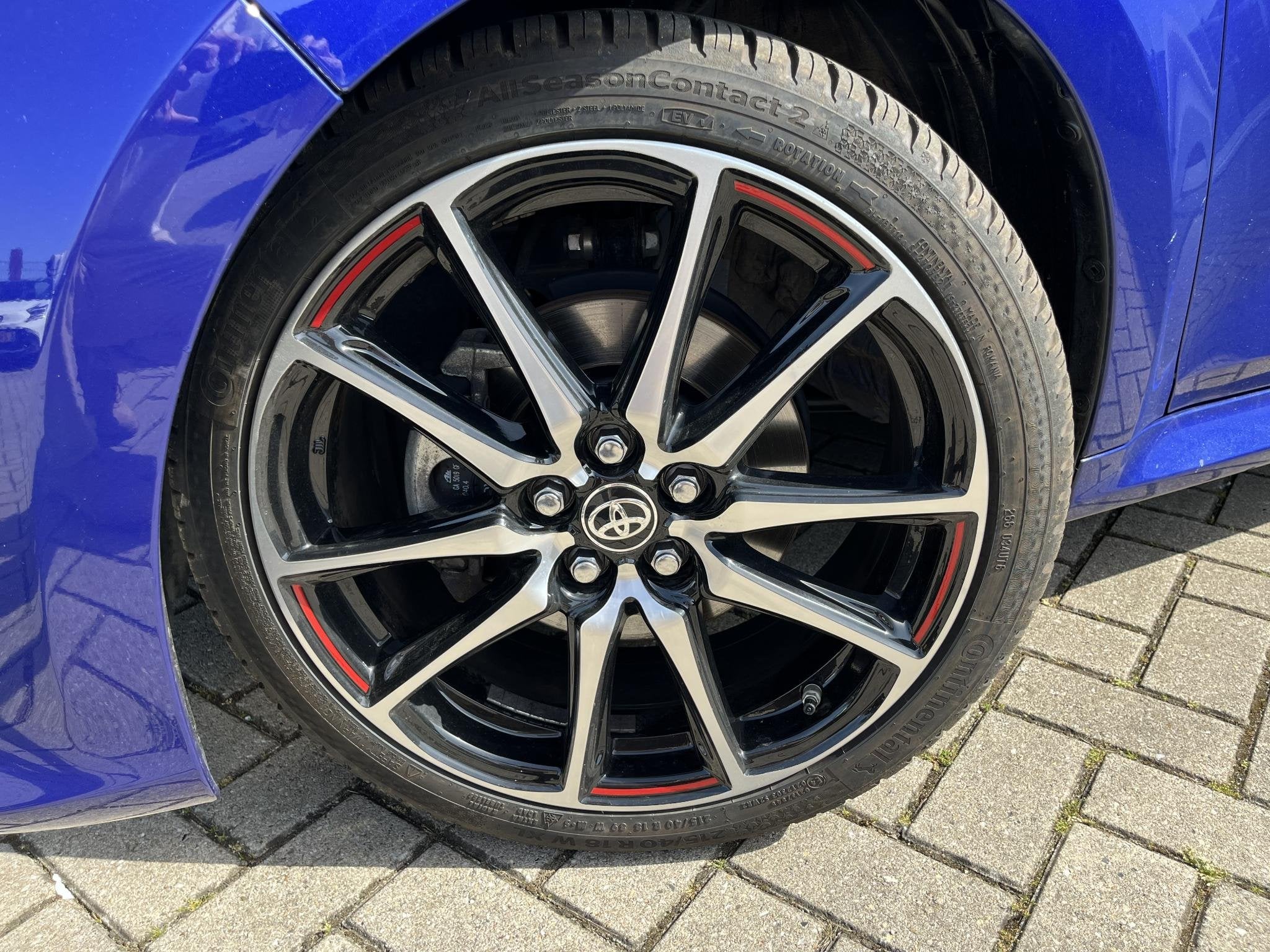 Toyota Yaris 1.5 Hybrid GR Sport , Stuurverwarming , Stoelve, Auto's, Toyota, 450 kg, Gebruikt, Euro 6, Blauw