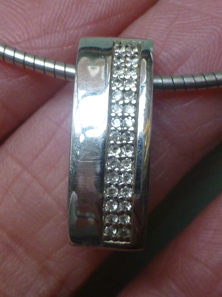 Zilveren soepele Spang met Moderne Zilveren Hanger Zirkonia, Verzenden, Nieuw, Met edelsteen, Zilver