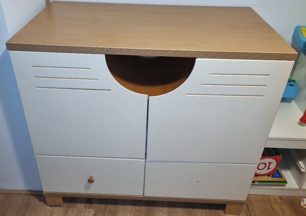 Commode/kast, Kinderen en Baby's, Kinderkamer | Commodes en Kasten, Gebruikt, Commode, 90 tot 105 cm, 100 cm of meer, 50 tot 70 cm