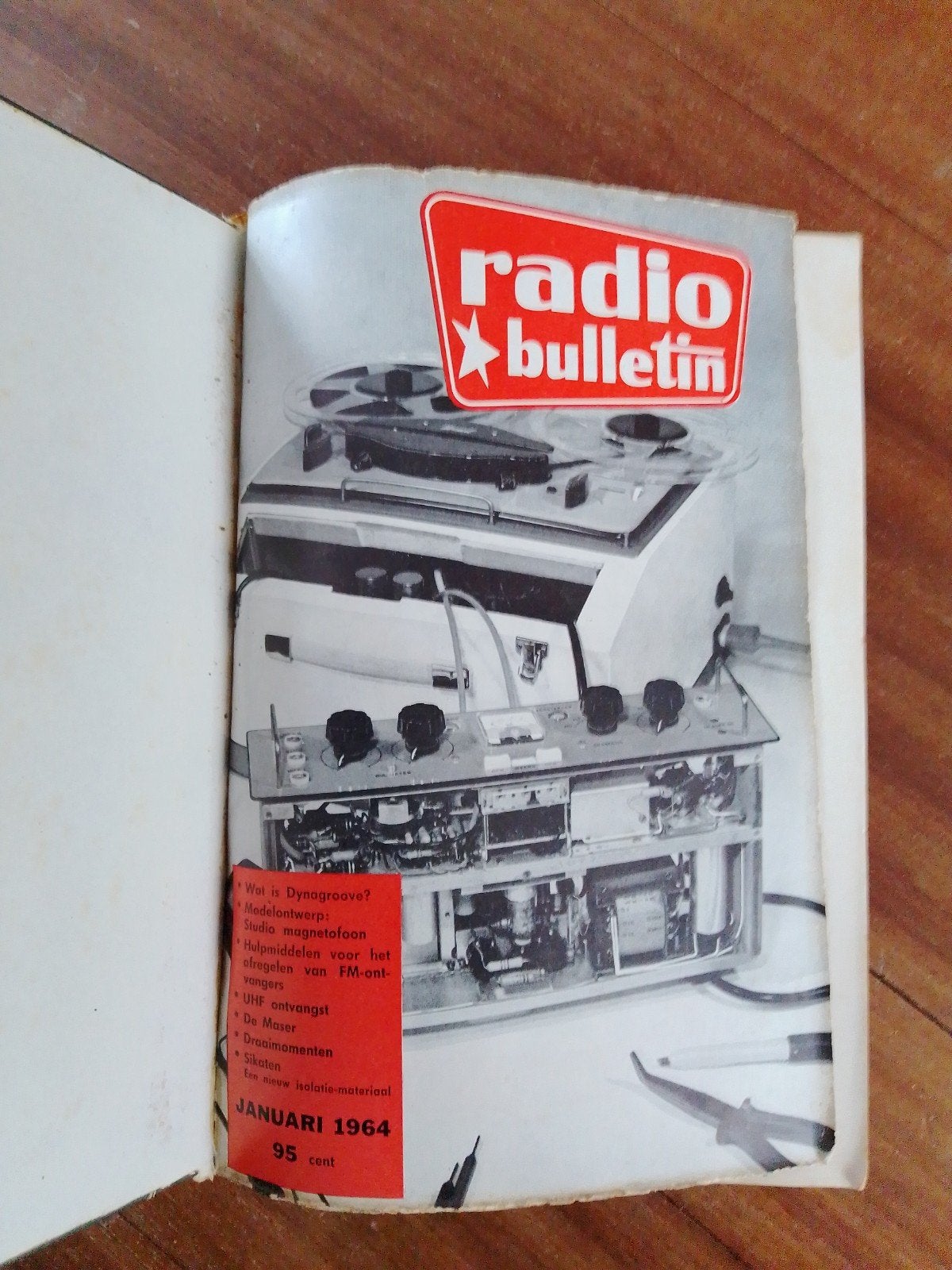 Radio Bulletin jaargang 1964, Ophalen of Verzenden, Gelezen