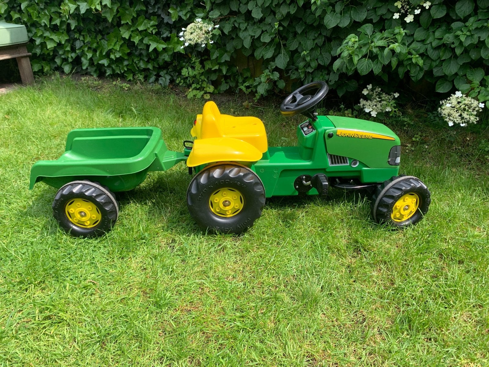 John Deere trap trekker met aanhanger, Ophalen, Gebruikt