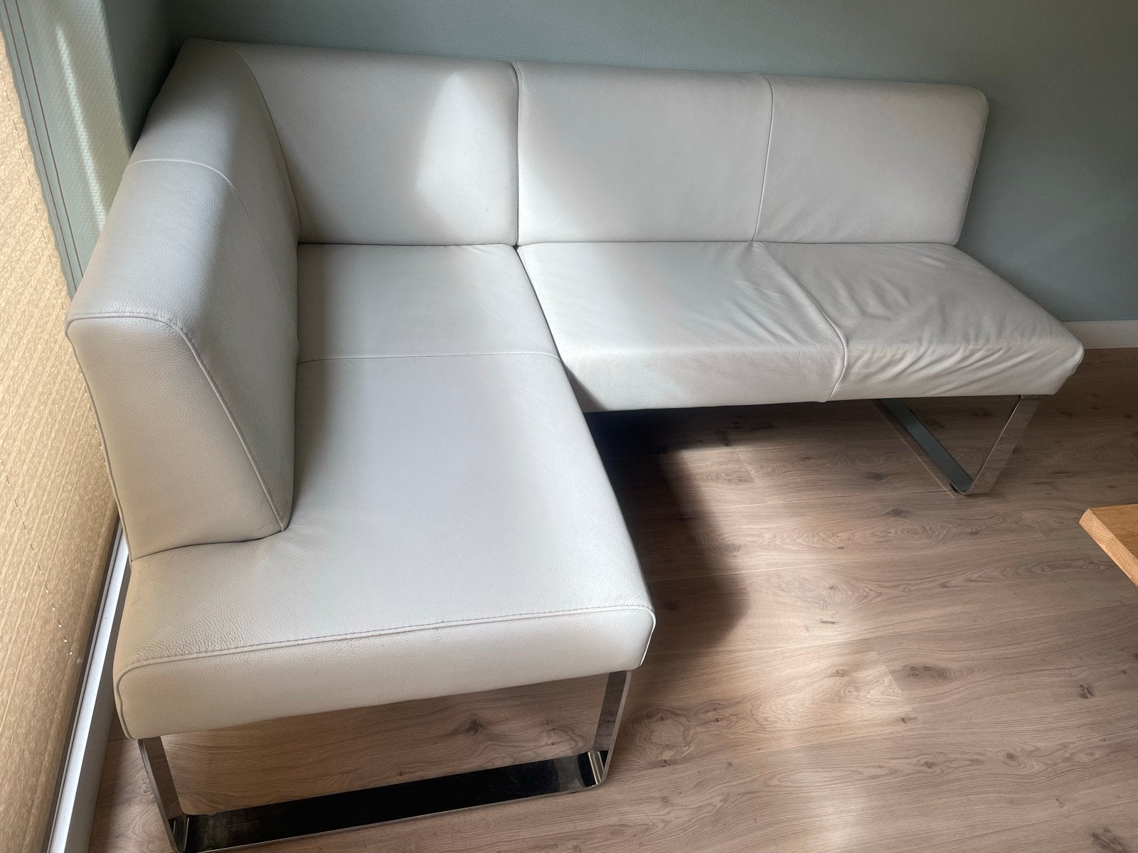Crèmekleurig Lederen Hoekbankje - Compact & Stijlvol, Ophalen, 150 tot 200 cm, Hoekbank, Driepersoons