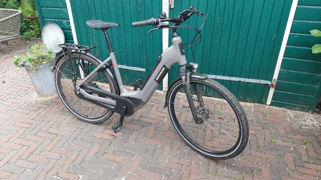 Foto 13 van Batavus Altura E-bike | Bosch 65 Nm | 500Wh | maat 51 | Zgan