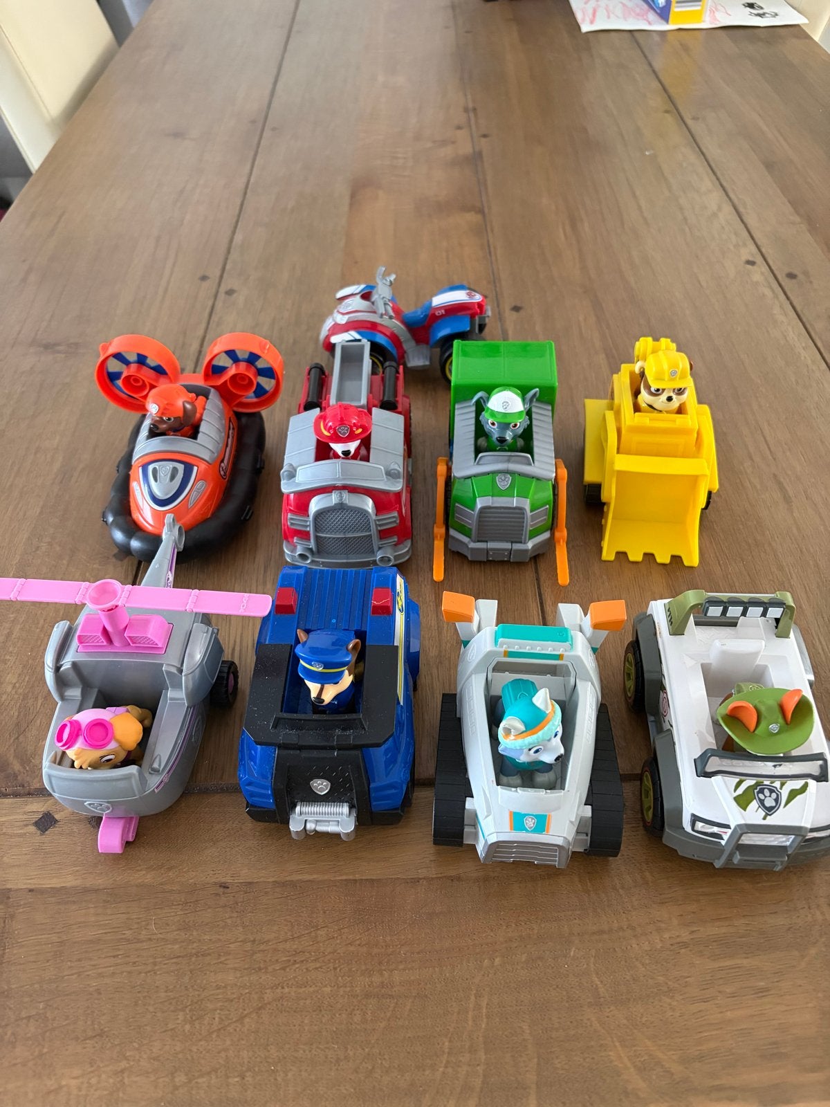 Paw Patrol: 8 figuren en 9 voertuigen speelset, Ophalen of Verzenden, Gebruikt