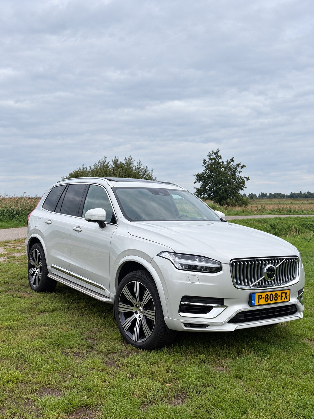 Volvo XC90 T8 Inscription | 7-persoons | B&W | Luchtvering, Dealer onderhouden, 4 cilinders, Leder, Vierwielaandrijving