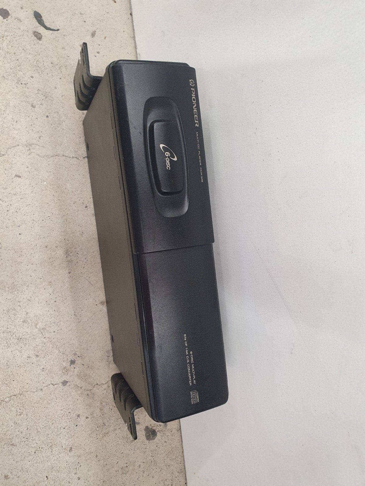 Pioneer CDX-M6 CD Wisselaar met montagebeugels, Auto diversen, Ophalen of Verzenden, Gebruikt