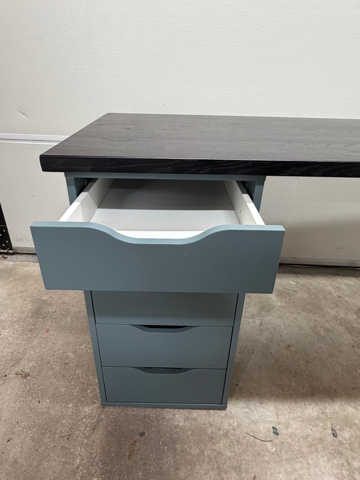 IKEA  Alex bureau met ladeblok, poten en massief eiken blad, Ophalen, Zwart, Gebruikt, Met lades