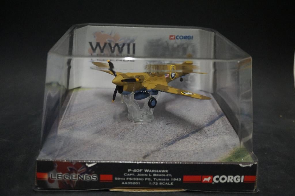 Corgi P40 Warhawk Tunisia 1943 - 1/72 - TOP, Ophalen of Verzenden, Luchtmacht, Duitsland, Miniatuur of Beeldje