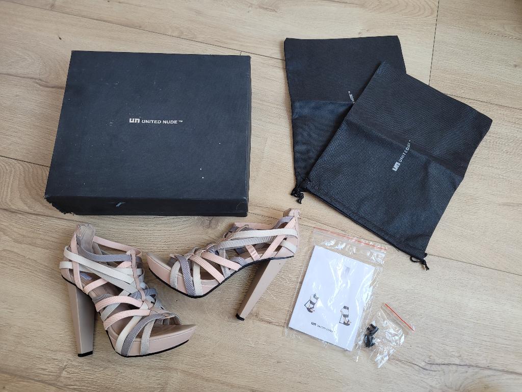 UNITED NUDE Elastic Remix pastel sandalen maat 38 ~ NH0406, United Nude, Beige, Zo goed als nieuw, Sandalen of Muiltjes