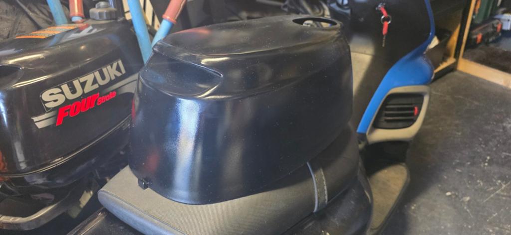Buitenboordmotor kap suzuki df4,5 of 6, Ophalen of Verzenden, Motor en Techniek, Motorboot
