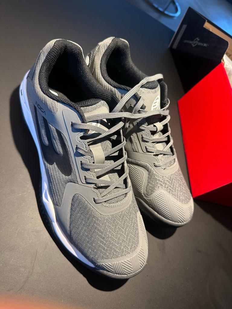 Nieuwe Bullpadel Indiga25 padelschoenen - Maat 42, Sport en Fitness, Padel, Ophalen of Verzenden, Nieuw, Padelschoenen