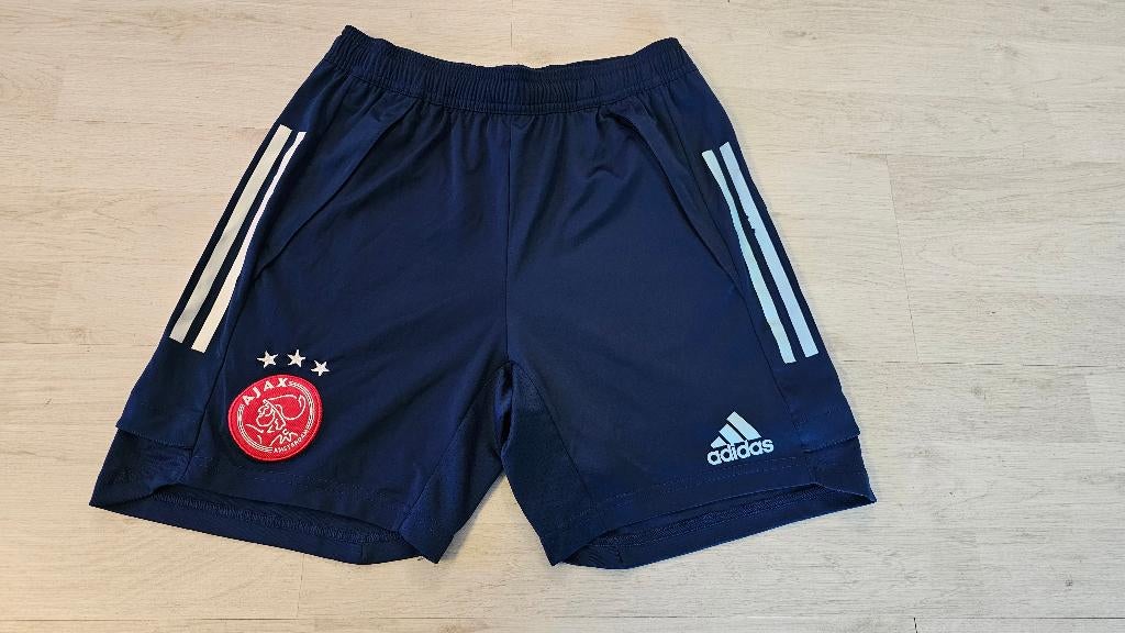 Ajax Training Short! Seizoen 20/21! Mt 164/XS!, Ophalen of Verzenden, Voetbal, Gedragen, Rood