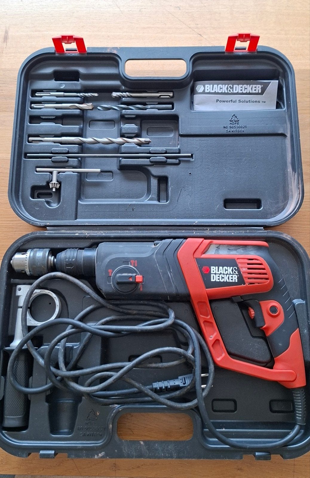 Black & Decker KD975 Klopboormachine met accessoires, 600 watt of meer, Boor- en/of Breekhamer, Ophalen of Verzenden, Klopboormechanisme