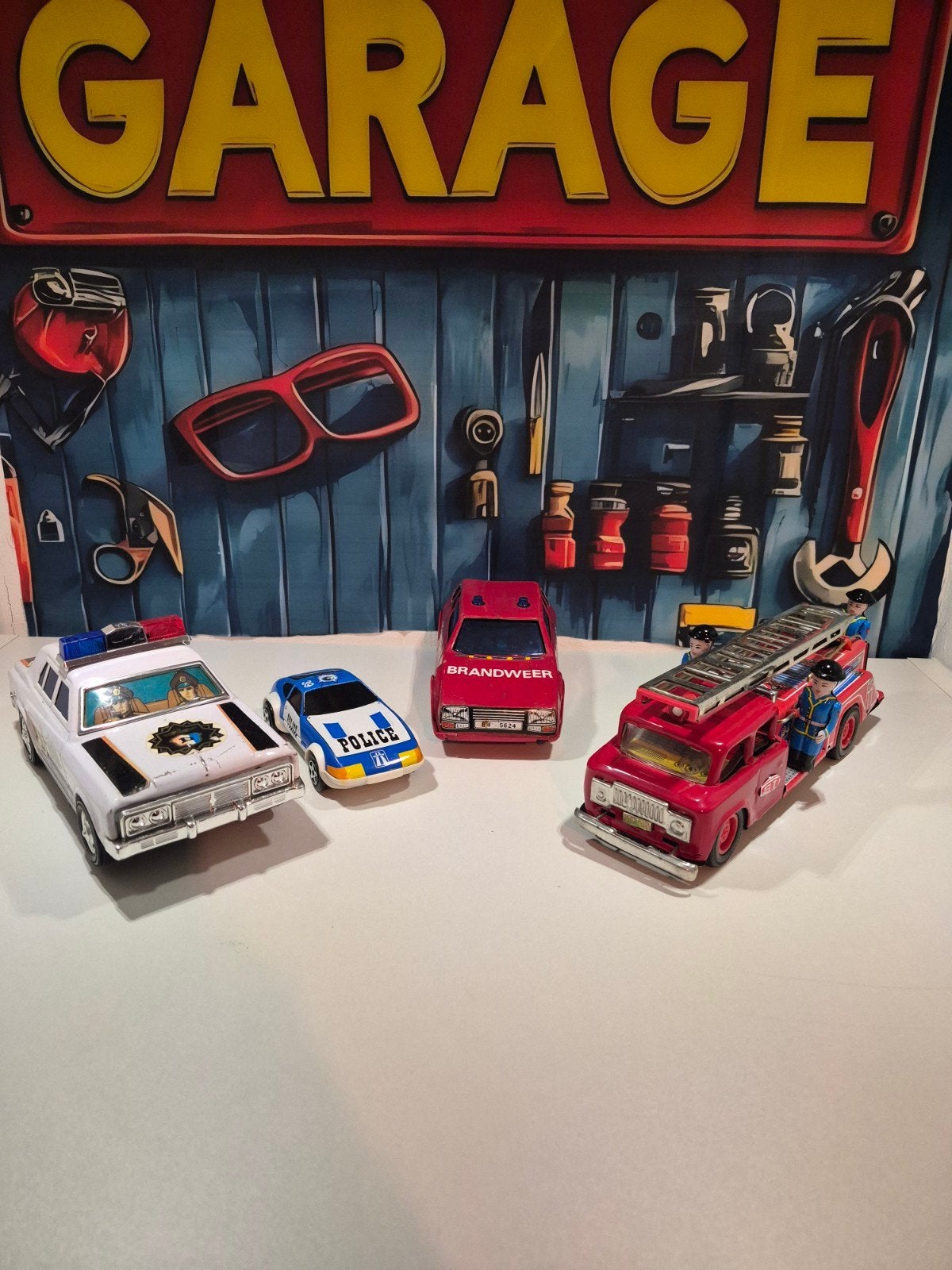 Diverse hulpverlenings autos, Antiek en Kunst, Ophalen of Verzenden