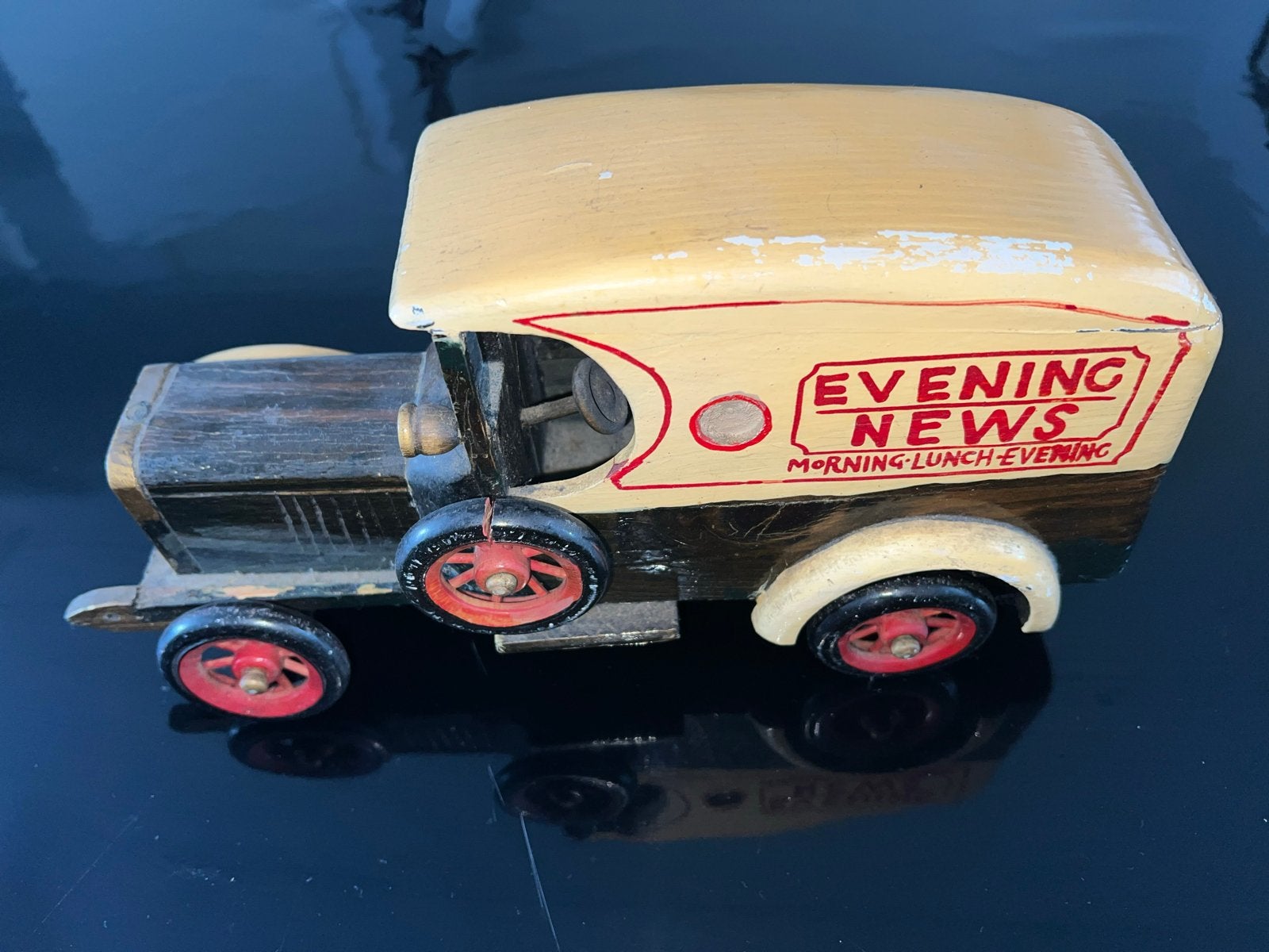 Vintage Houten Speelgoed Vrachtwagen 'Evening News', Ophalen of Verzenden, Gebruikt