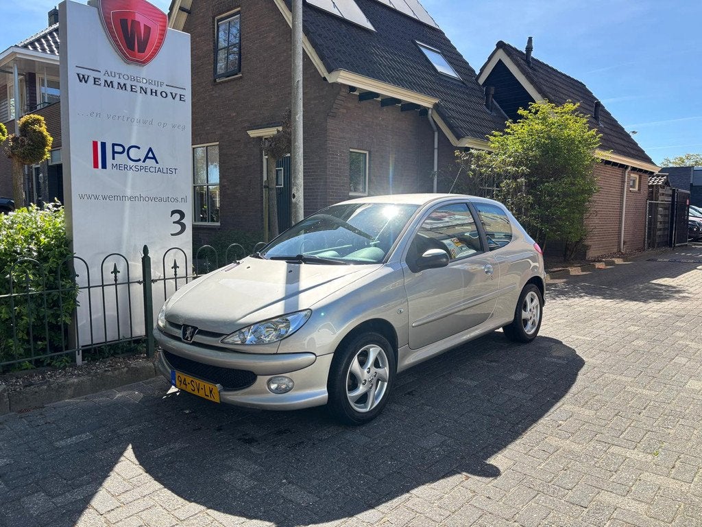 Peugeot 206 1.6-16V Air-line 3 (bj 2006), Voorwielaandrijving, 12 maanden, Bedrijf, Handgeschakeld