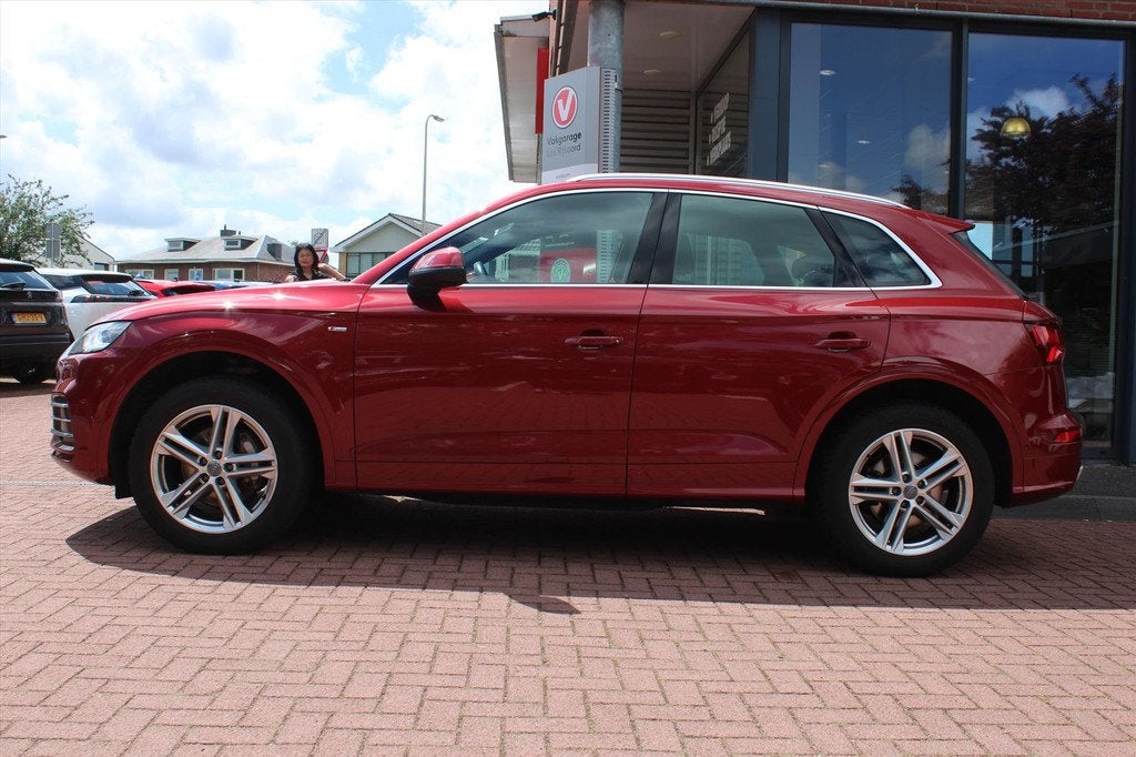 AUDI Q5 2.0 TFSI *S-Line Sport* | 360 Camera | Cruise & Clim, Automaat, Gebruikt, 4 cilinders, Bedrijf
