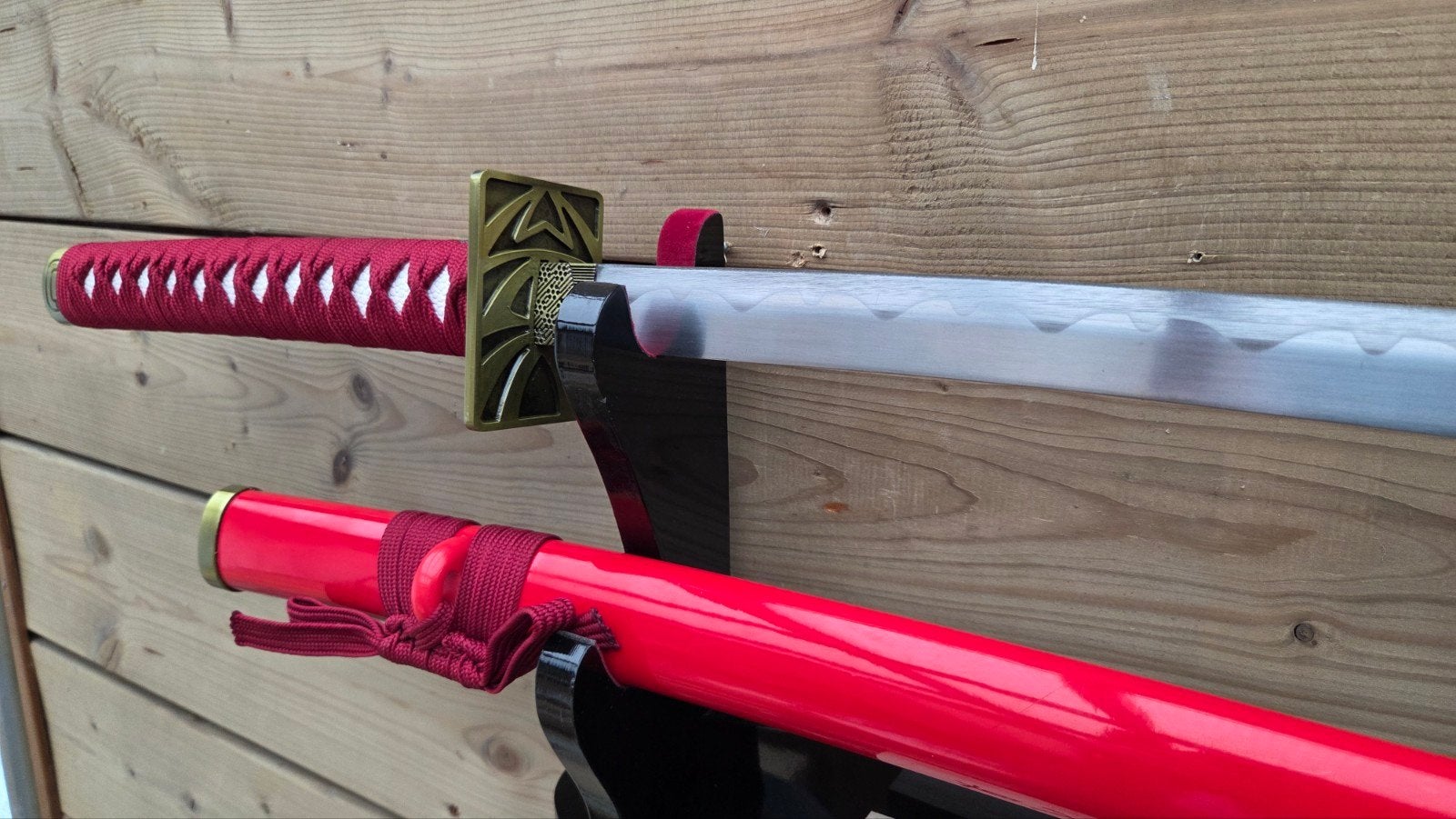 Scherp katana zwaard, samurai zwaarden, sabel, mes, dolk

Sc, Verzamelen, Ophalen of Verzenden, Overige soorten, Azië, Zwaard of Sabel