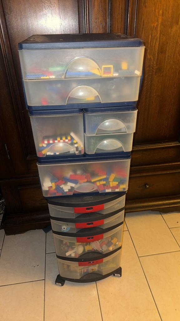 Bakken met lego ca 20kg aan lego, Ophalen, Zo goed als nieuw