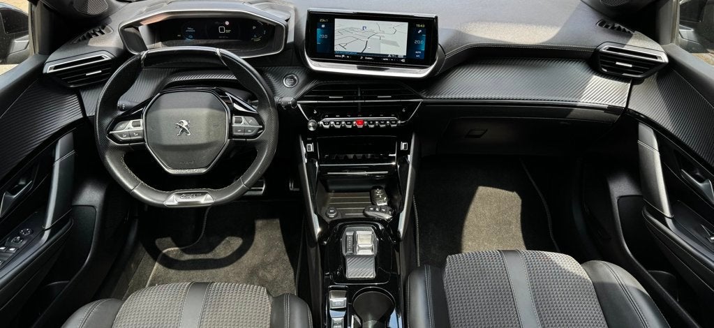 Peugeot E-208 GT 350 50 kWh *Panodak*Stoelver*Navi*Camera*, Auto's, Gebruikt, 100 kWh, 156 pk, Leder en Stof