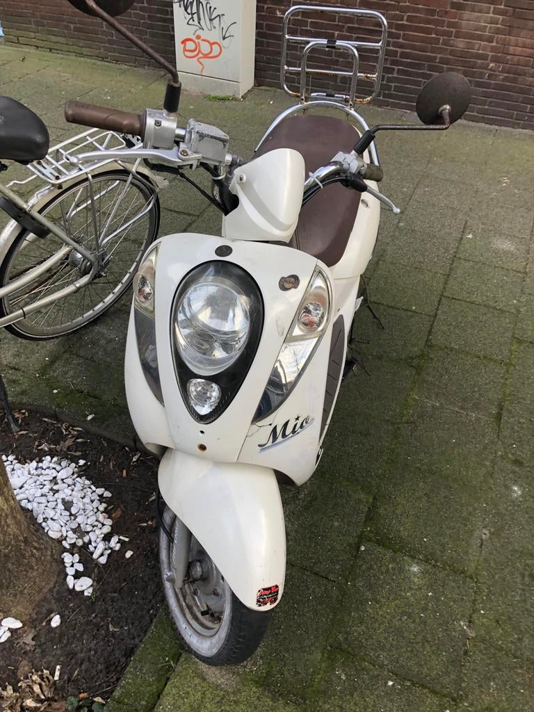 Sym Mio 50 - Opknapper met blauw kenteken, Gebruikt, Benzine, Maximaal 25 km/u, Ophalen