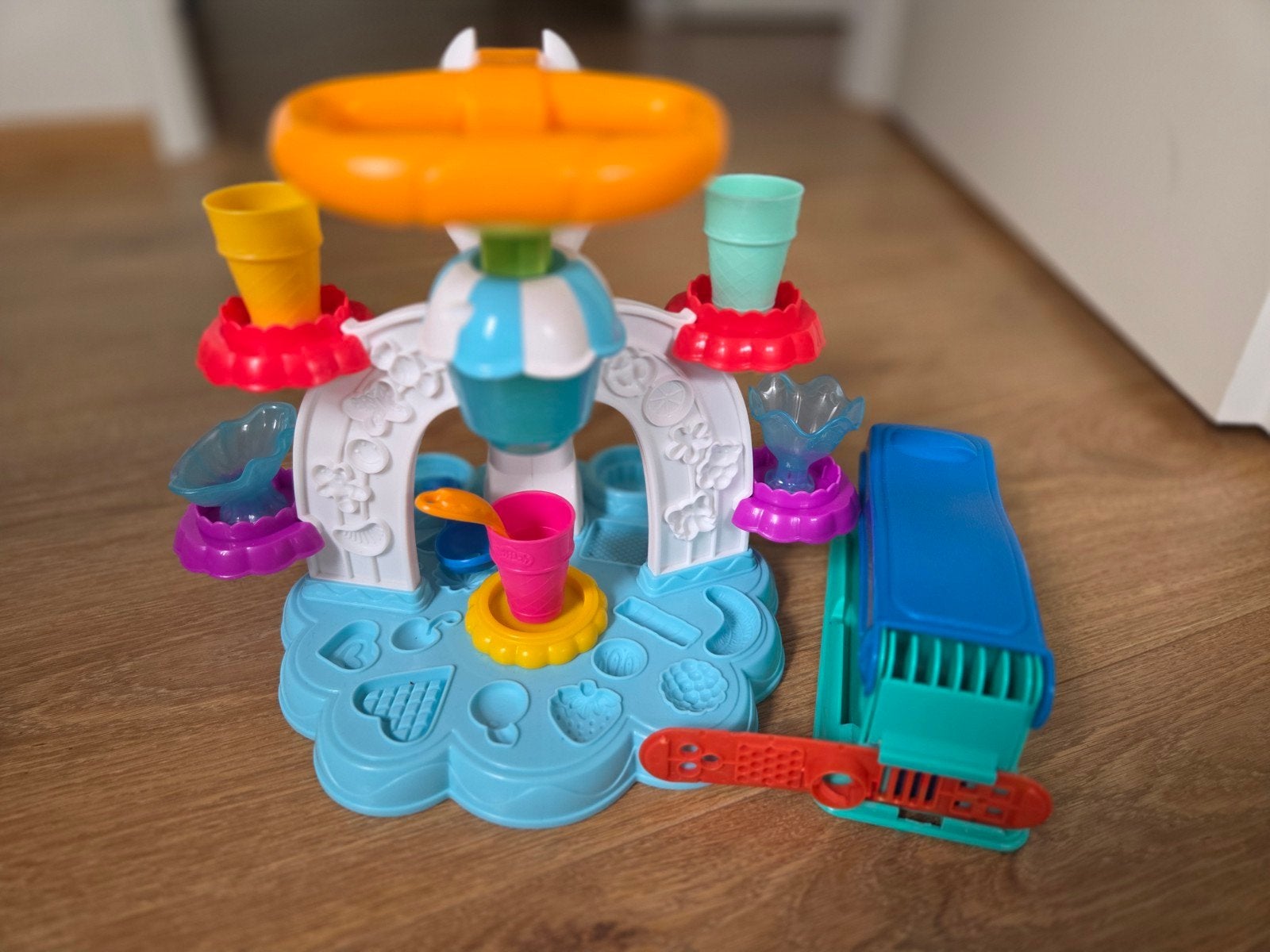 Play-Doh IJssalon Speelset - Creatief Kleiplezier, Ophalen, Gebruikt, Jongen of Meisje