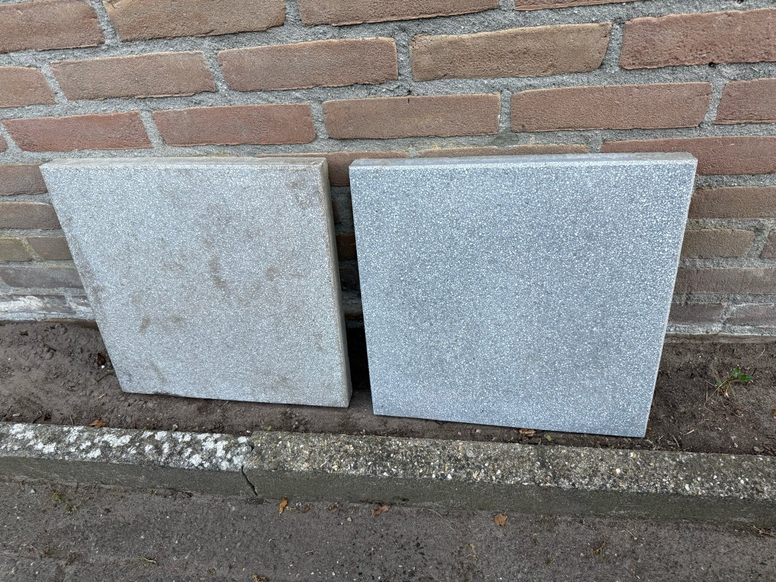 Gratis 40x40 Terrastegels - Ophalen, Ophalen, Gebruikt, 5 tot 10 m², Beton