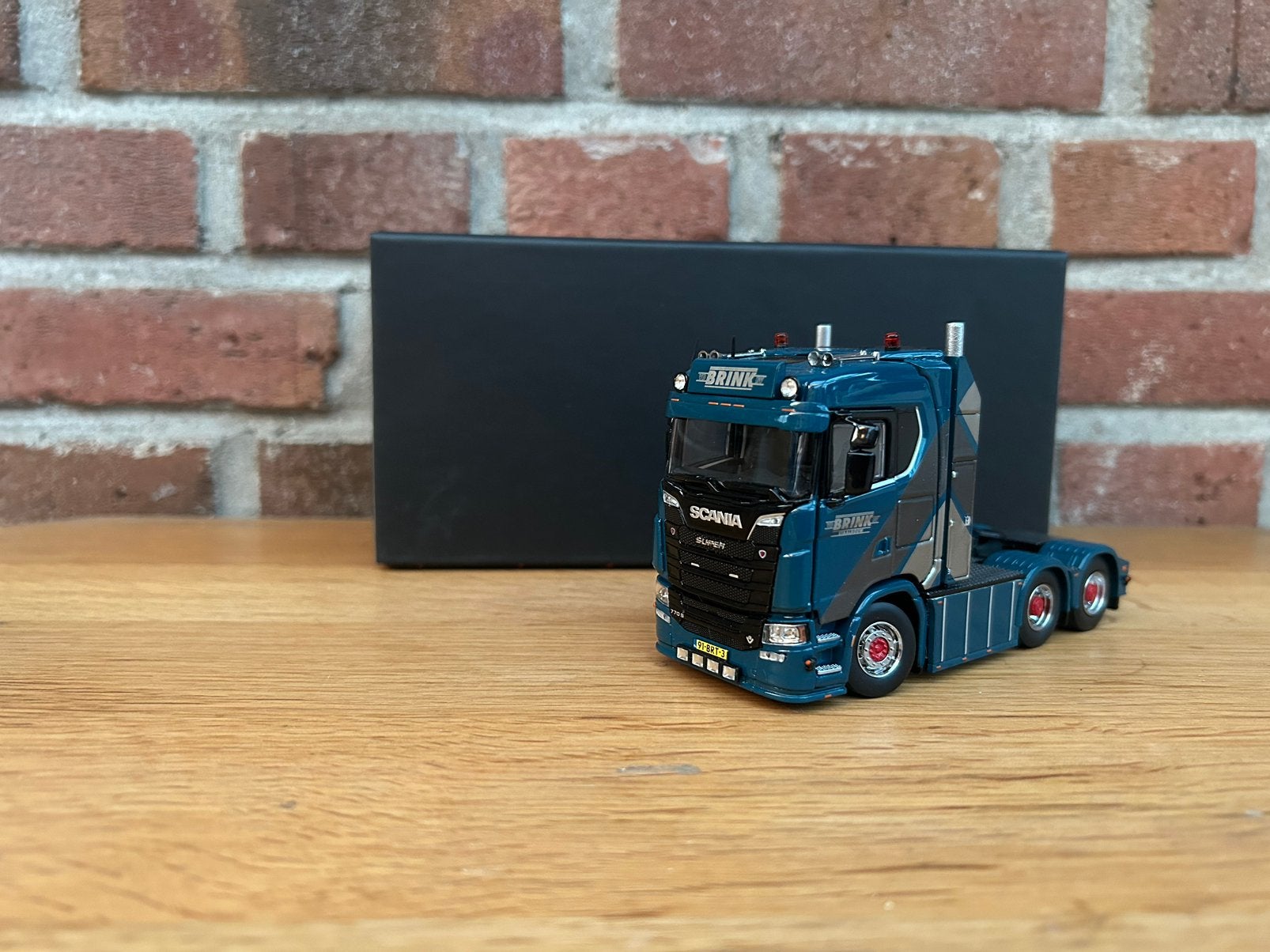 Div Miniaturen, Ophalen, Zo goed als nieuw, Bus of Vrachtwagen