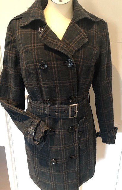 Stijlvolle geruite trenchcoat met riem, Maat 38/40 (M), Flashlights, Zo goed als nieuw, Meerkleurig