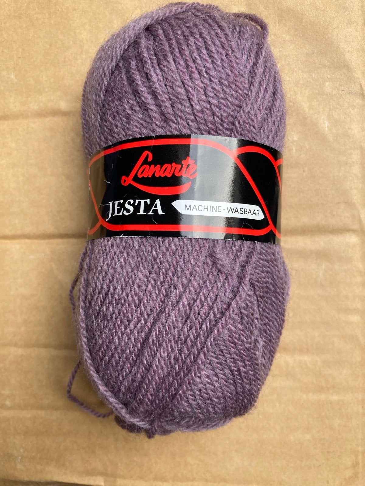 8 bollen Jesta wol van Lanarte, donker lila (45% wol), Ophalen of Verzenden, Nieuw, Breien of Haken, Wol of Garen